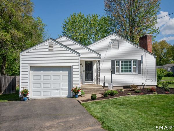 42 Haynes, West Hartford, CT 06117