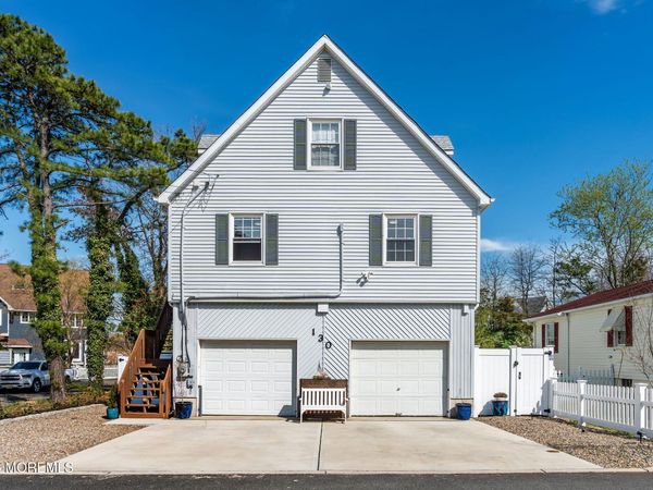 130 Bay Avenue, Island Heights, NJ 08732