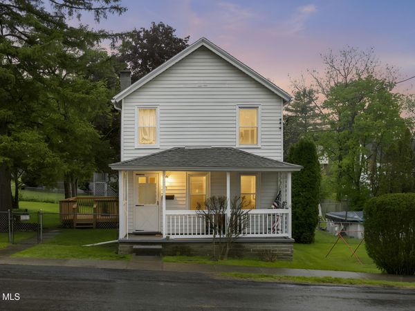 33 Harris Avenue, Ravena, NY 12143