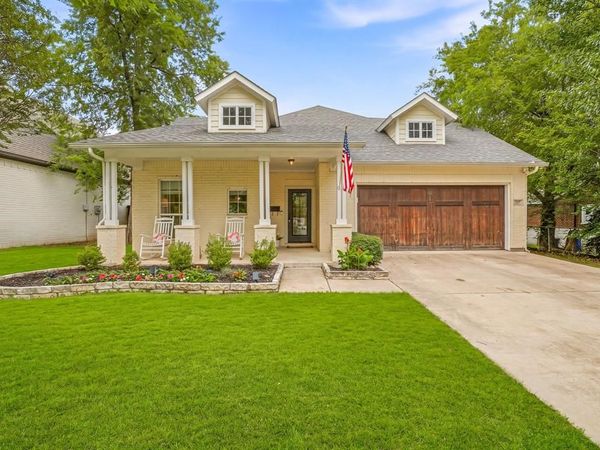 713 N Bailey Avenue, Fort Worth, TX 76107