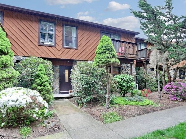 3 Brookside Hts, Wanaque, NJ 07465