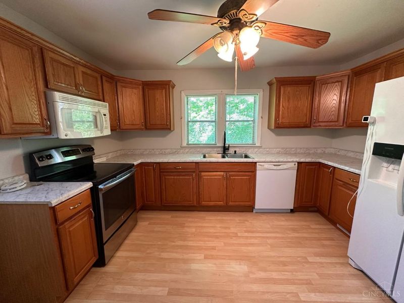 6723 Hamilton Mason Road, West Chester, OH 45069 Photo 2