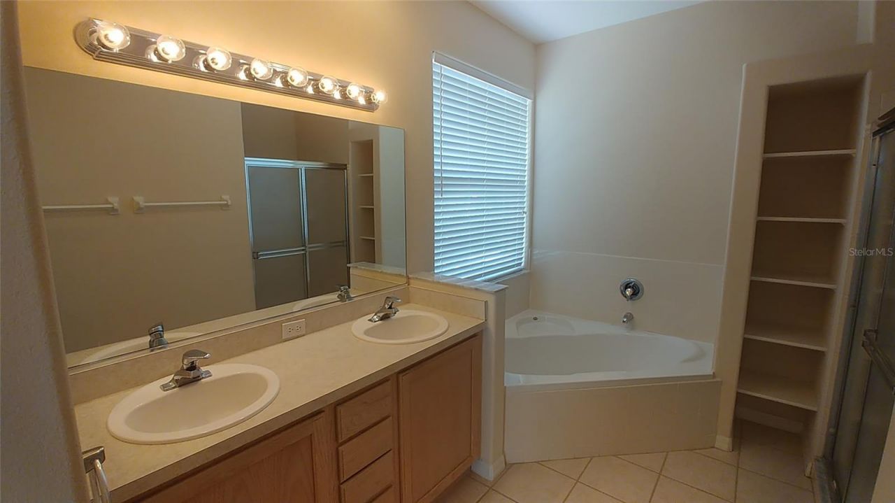 7156 Spikerush Court, Lakewood Ranch, FL 34202 Photo