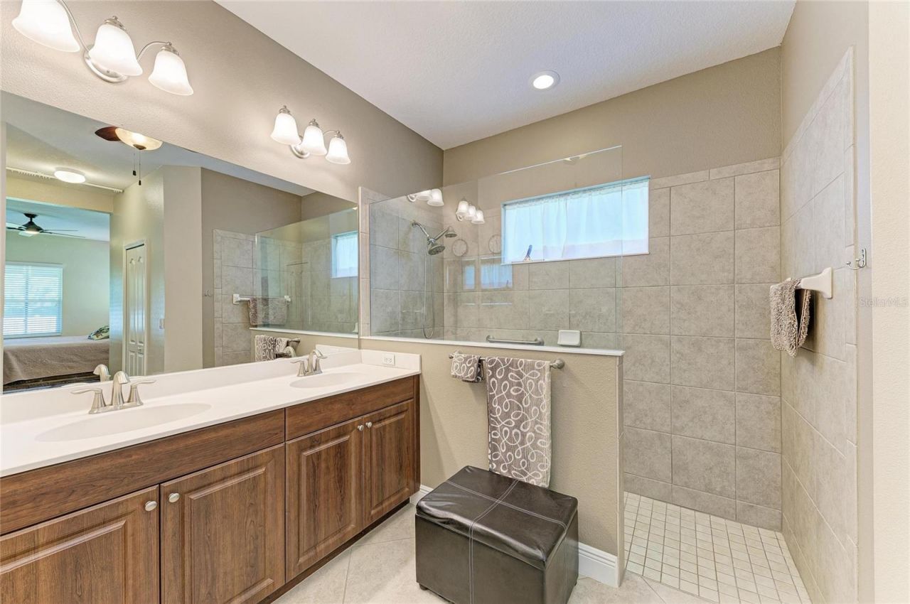 7750 Ridgelake Circle , Bradenton, FL 34203 Photo
