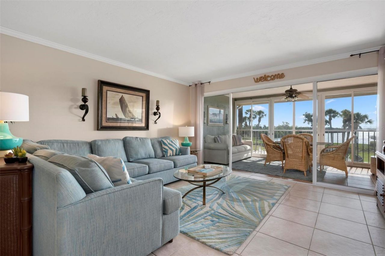 711 Manatee Avenue, Holmes Beach, FL 34217 Photo