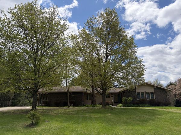 12528 Will Mill Drive, Milford, MI 48380