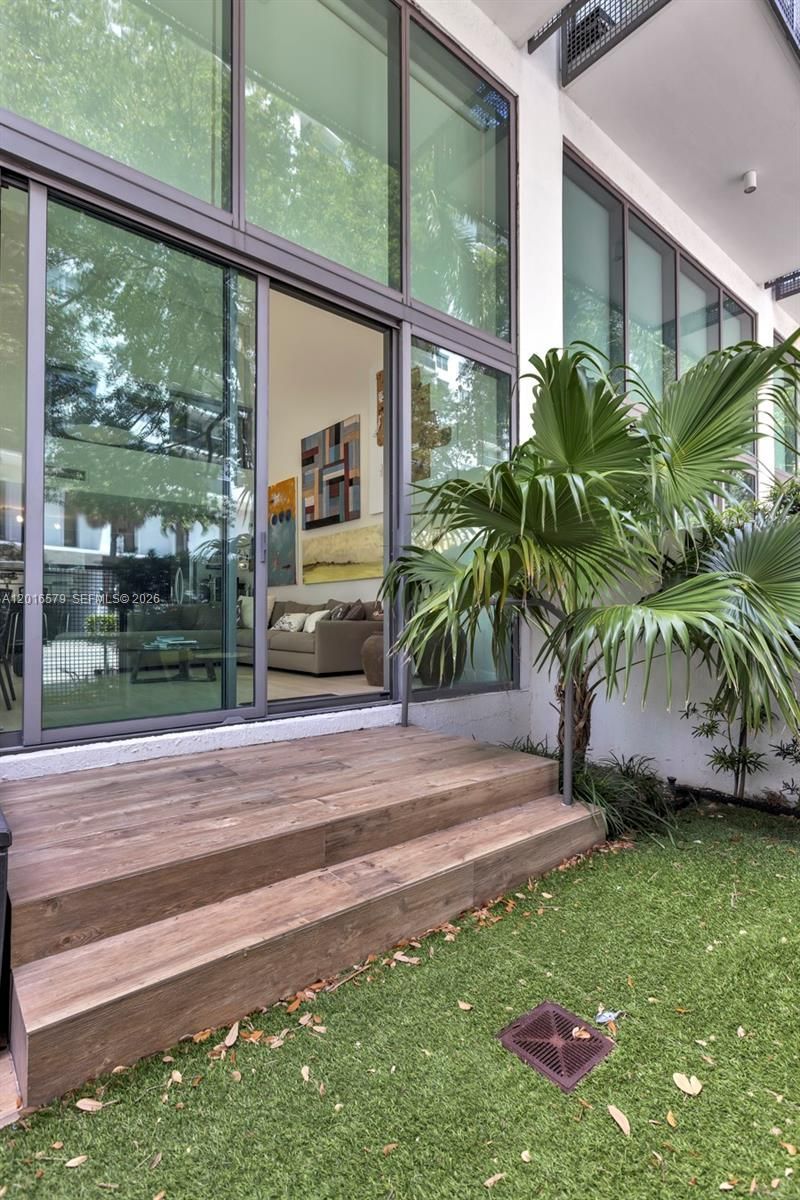 6000 Collins Ave , Unit 129, Miami Beach, FL 33140 Photo