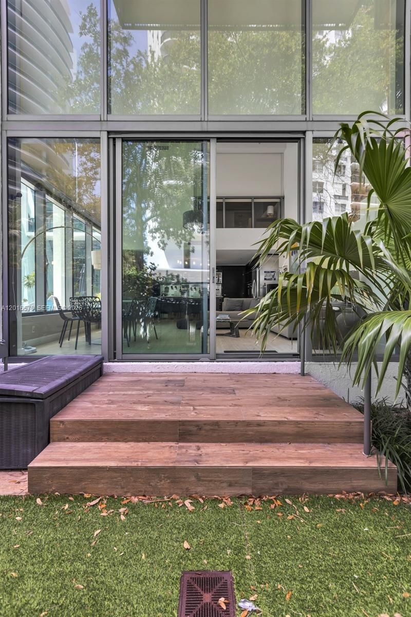 6000 Collins Ave , Unit 129, Miami Beach, FL 33140 Photo