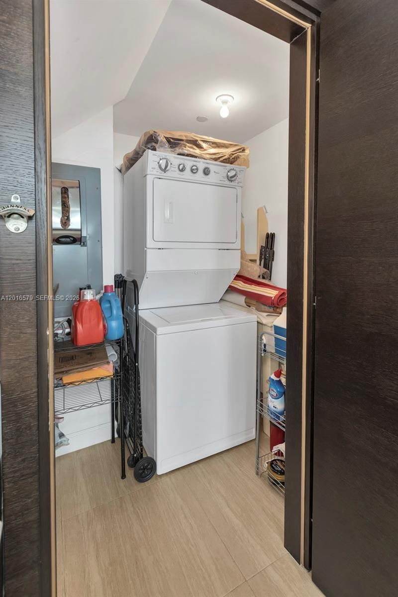 6000 Collins Ave , Unit 129, Miami Beach, FL 33140 Photo