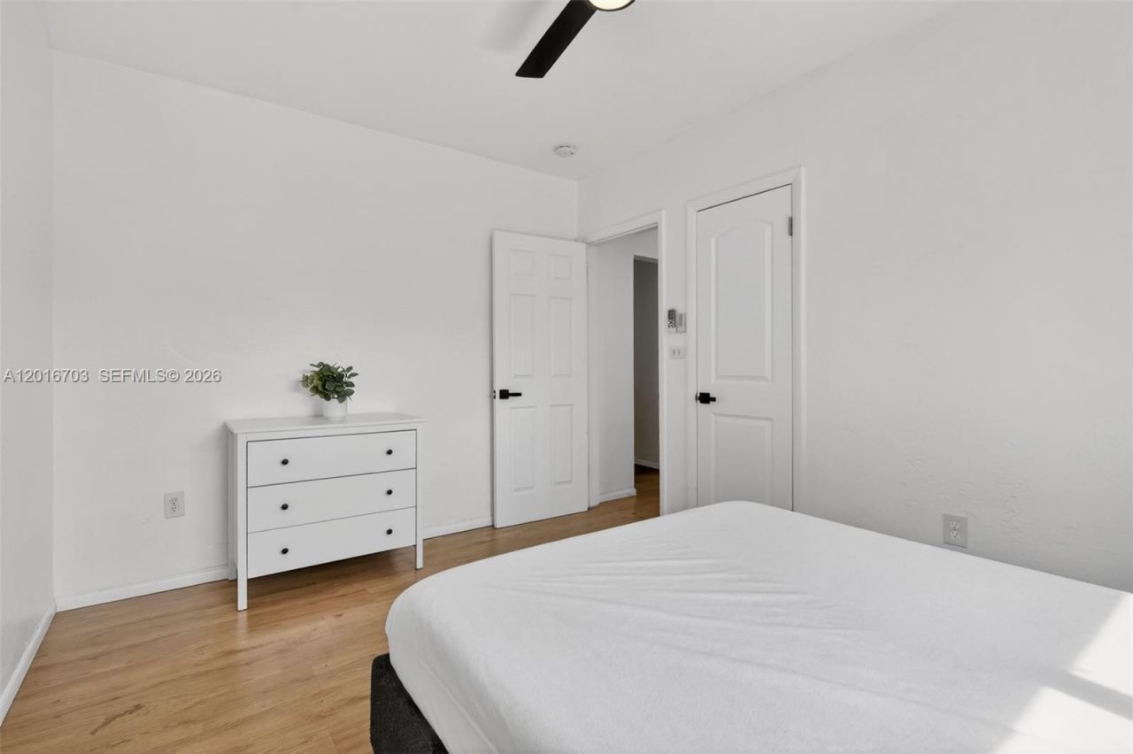 1003 NE 110th St, Unit 1003, Biscayne Park, FL 33161 Photo