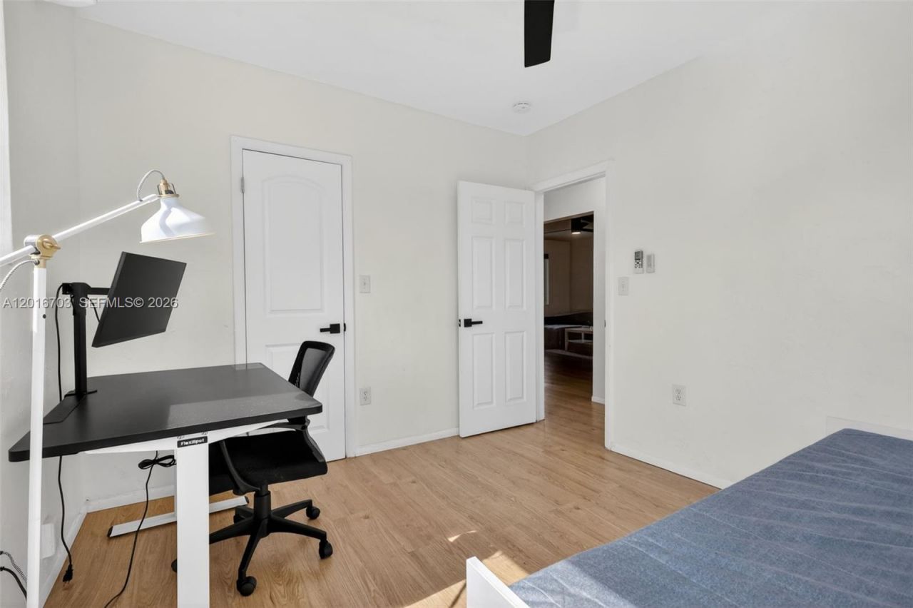 1003 NE 110th St, Unit 1003, Biscayne Park, FL 33161 Photo