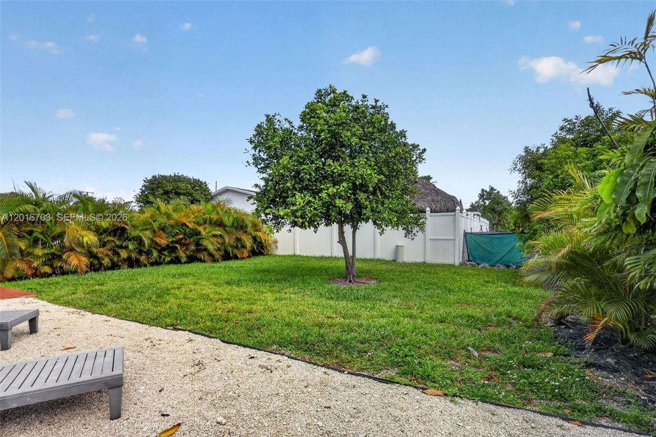 1003 NE 110th St, Unit 1003, Biscayne Park, FL 33161 Photo