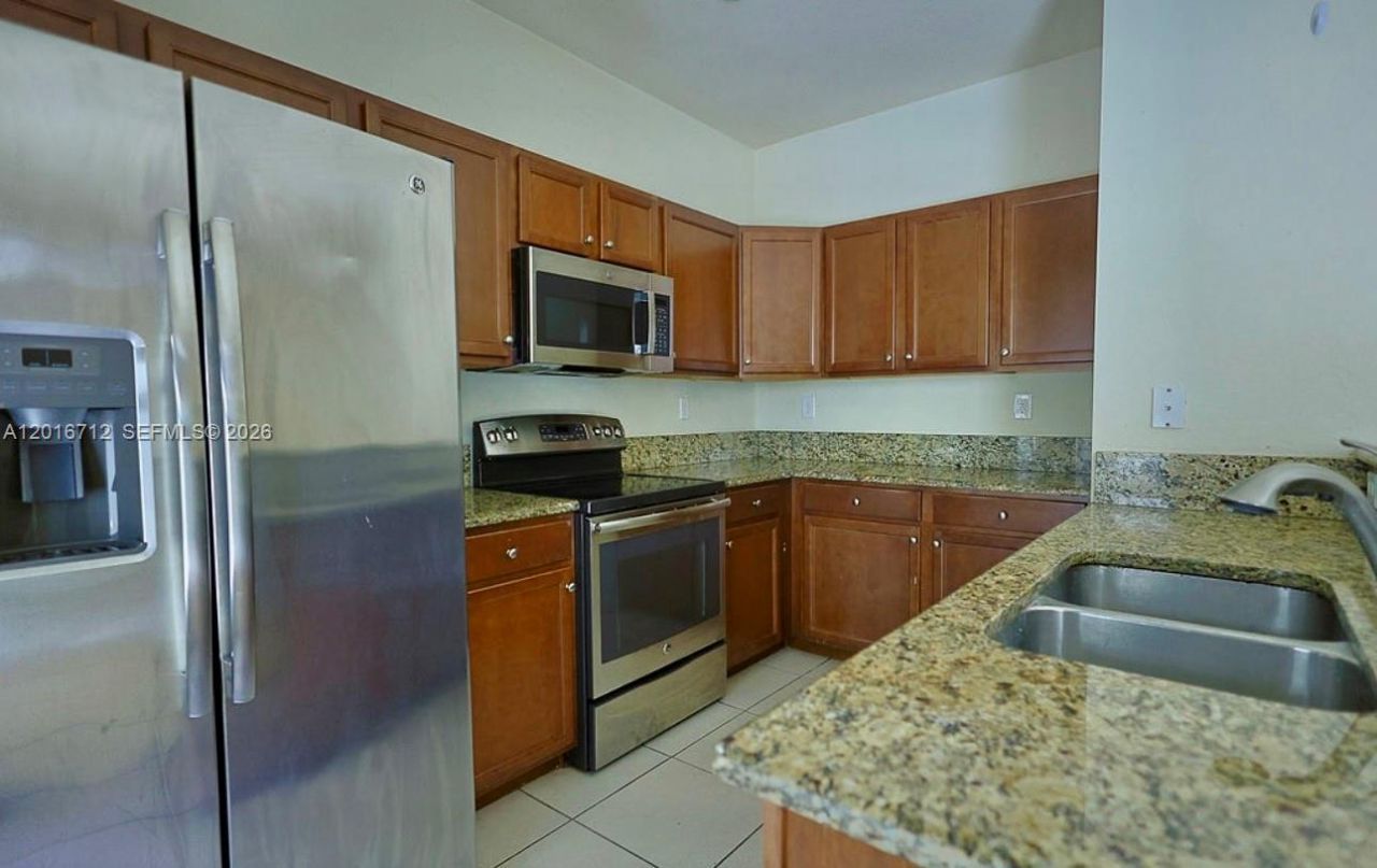 9465 SW 171st Ct, Miami, FL 33196 Photo