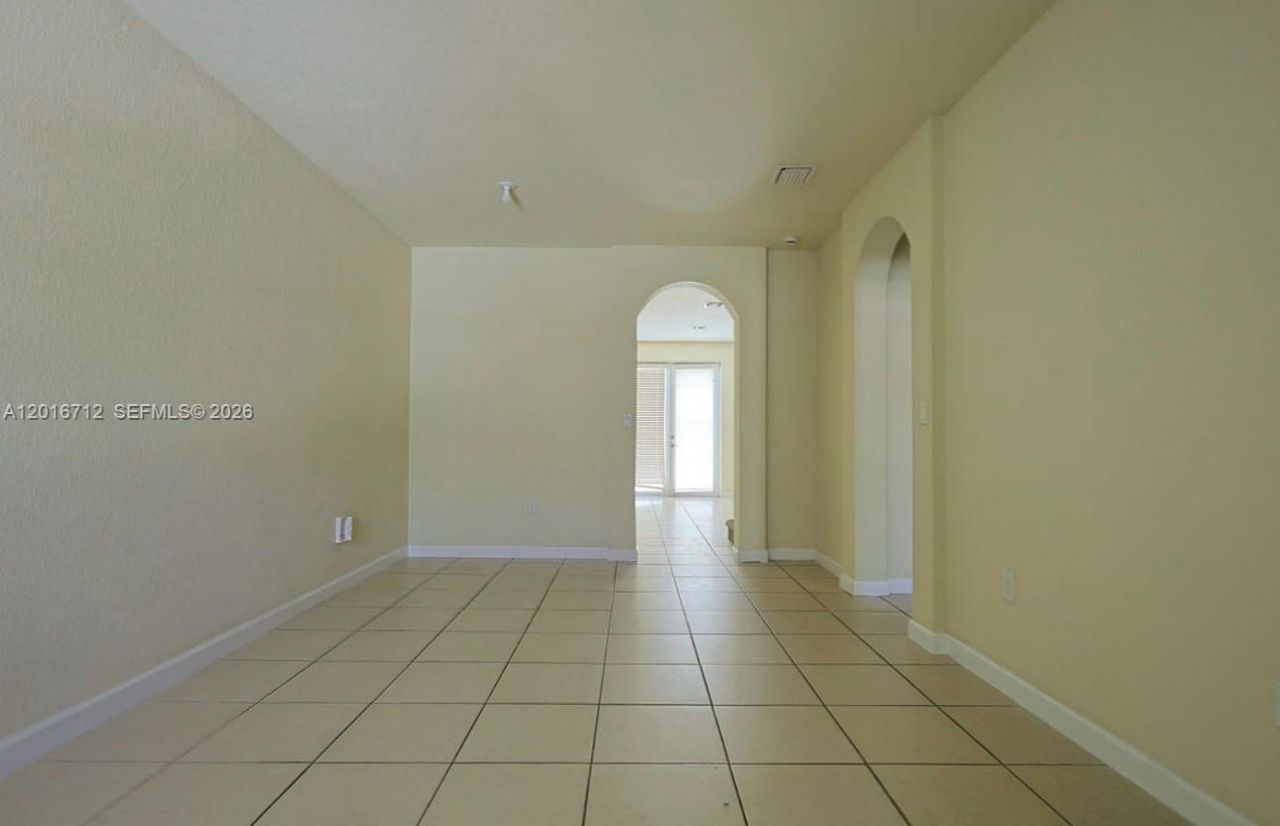 9465 SW 171st Ct, Miami, FL 33196 Photo