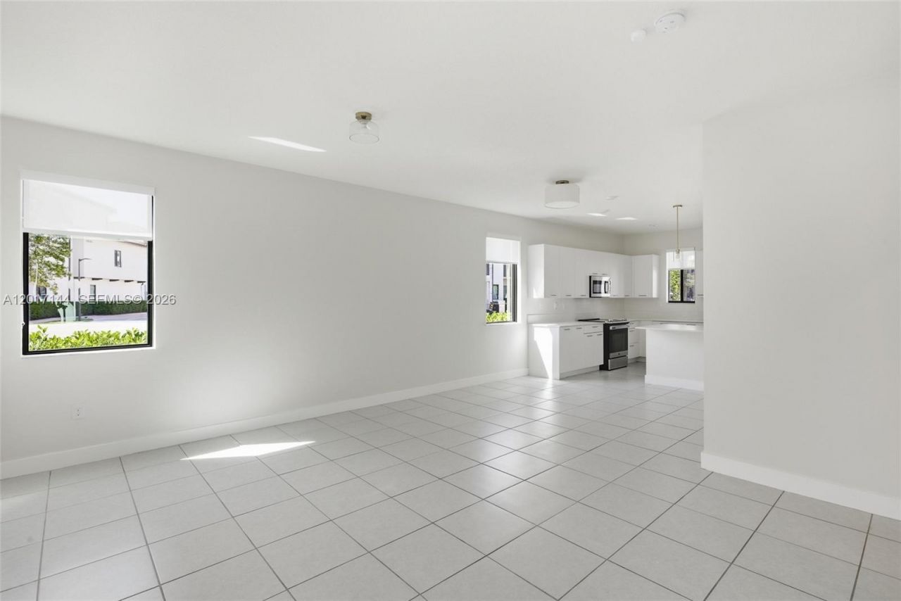 4426 83rd Pkwy, Doral, FL 33166 Photo