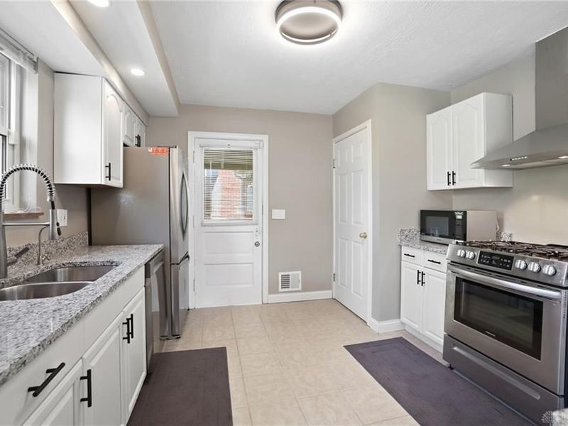 4157 Paxton Woods Lane, Cincinnati, OH 45209 Photo 17