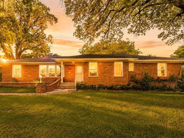 729 Town Creek Drive, Dallas, TX 75232