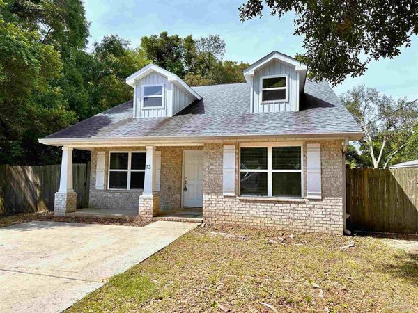 13 Elegans Ave, Pensacola, FL 32507