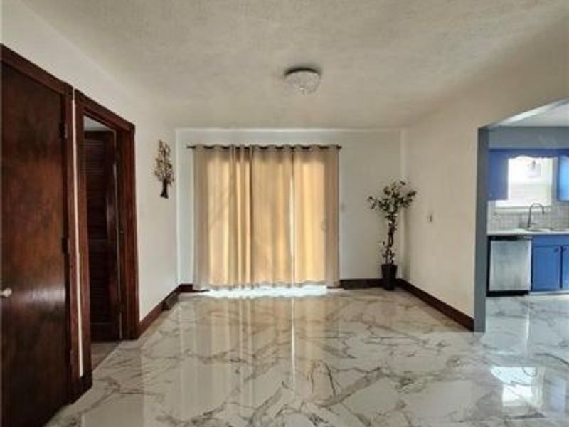 33158 Lake Shore Boulevard, Eastlake, OH 44095 Photo 5