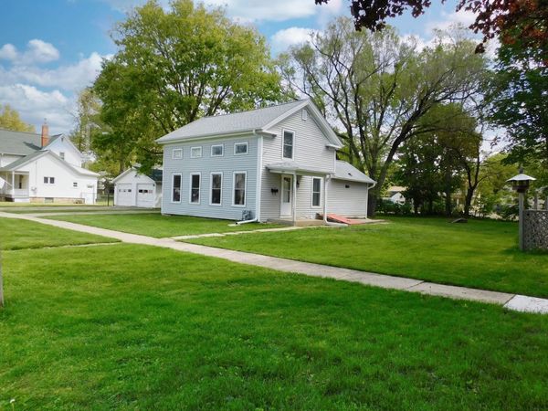307 N 5th Street, Oregon, IL 61061