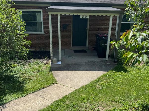 1535 Springlawn, Cincinnati, OH 45223