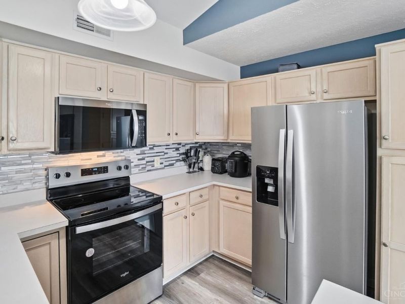 811 S Meadow Circle, Unit 305, Springfield Twp., OH 45231 Photo 15