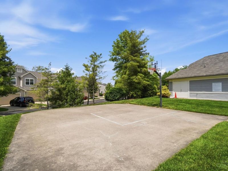 811 S Meadow Circle, Unit 305, Springfield Twp., OH 45231 Photo 37