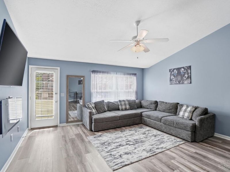 811 S Meadow Circle, Unit 305, Springfield Twp., OH 45231 Photo 8