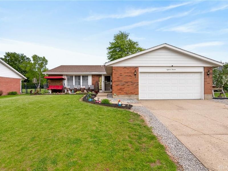 1813 Britton Drive, Piqua, OH 45356 Photo 2