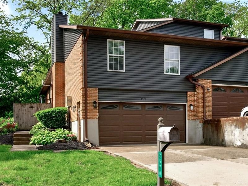 2570 Valais Court, Sugarcreek Township, OH 45458 Photo 3