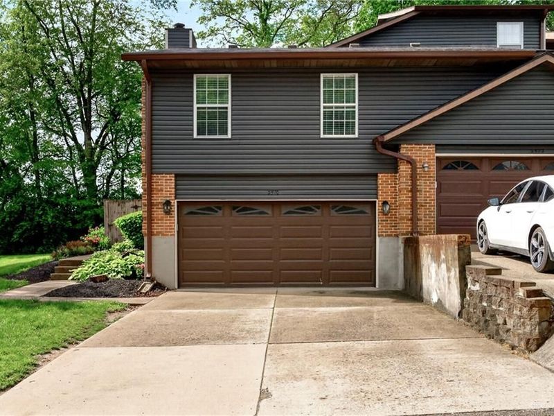 2570 Valais Court, Sugarcreek Township, OH 45458 Photo 4
