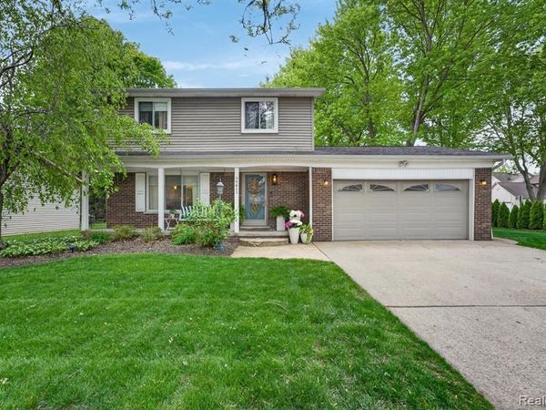 39815 Scottsdale Drive, CANTON, MI 48188