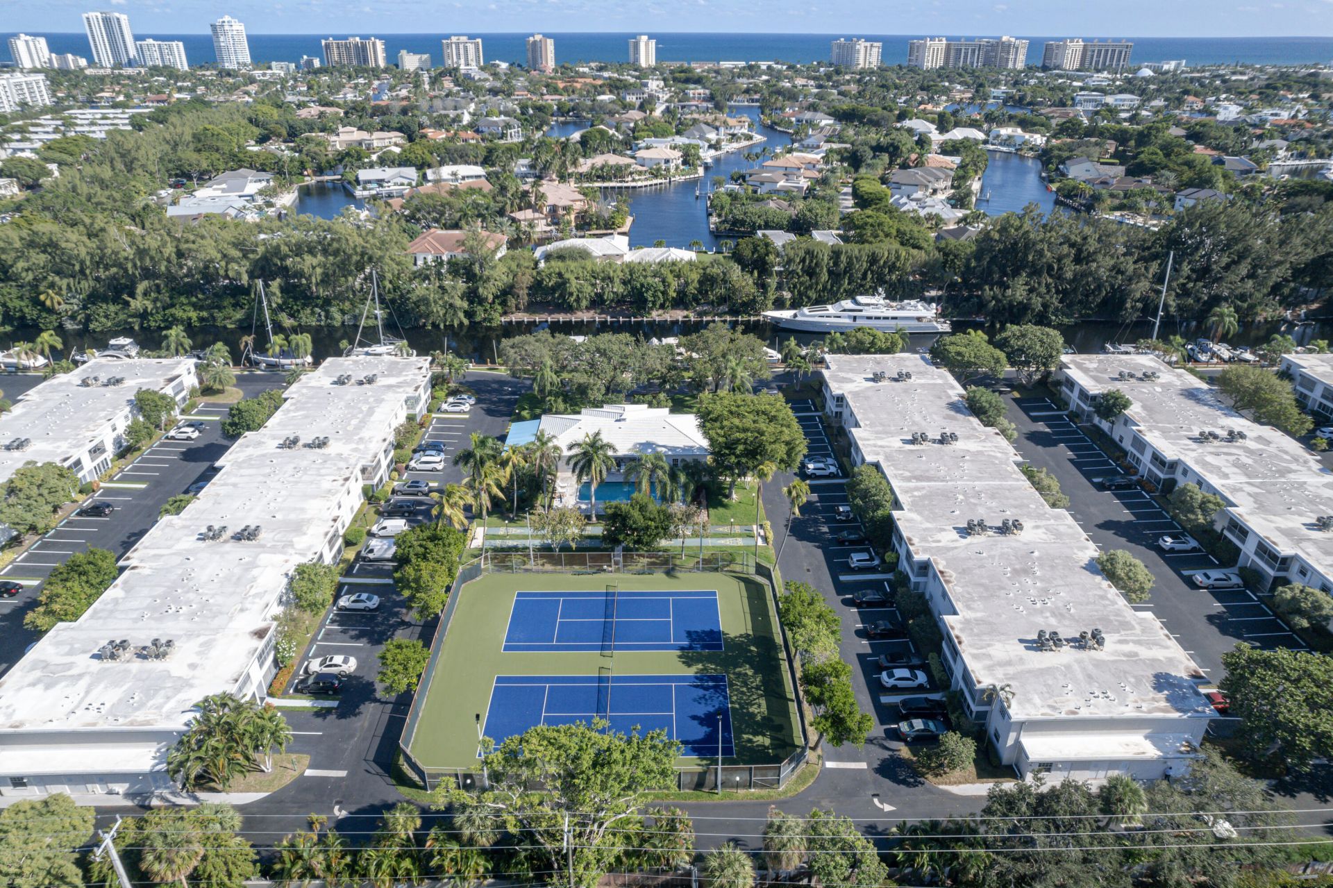 6429 Bay Club Drive, Unit 3, Fort Lauderdale, FL 33308 Photo