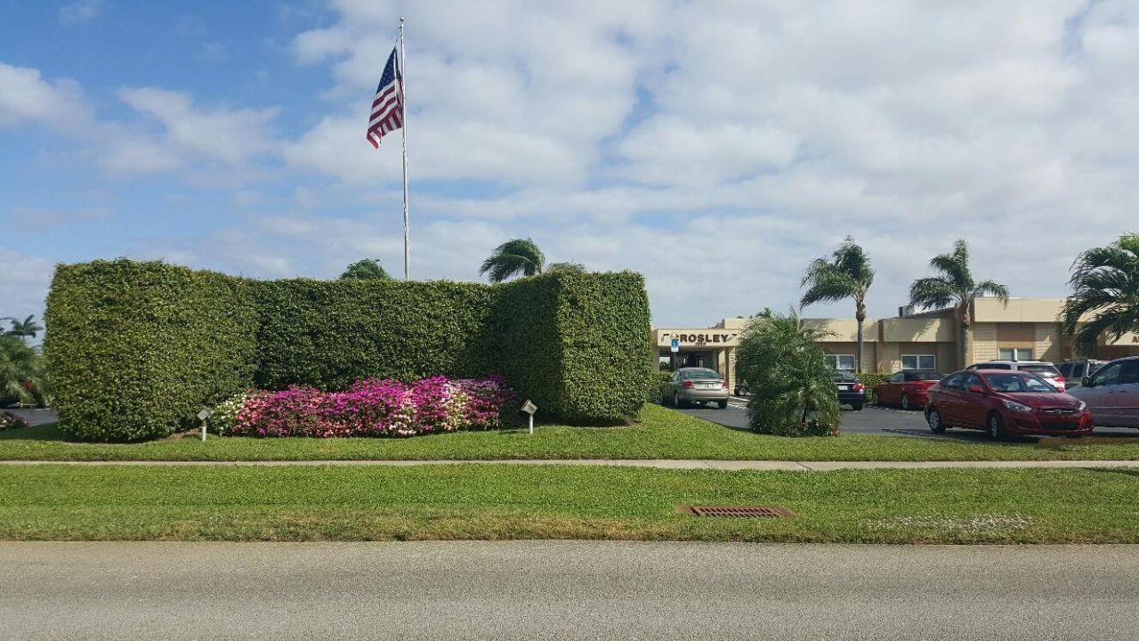 2916 Crosley Drive E, Unit M, West Palm Beach, FL 33415 Photo