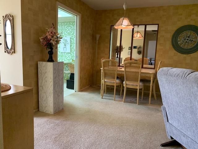 2916 Crosley Drive E, Unit M, West Palm Beach, FL 33415 Photo