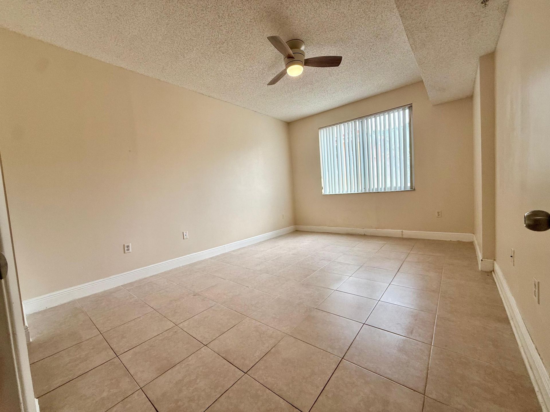 6928 SW 39th Street, Unit A107, Davie, FL 33314 Photo