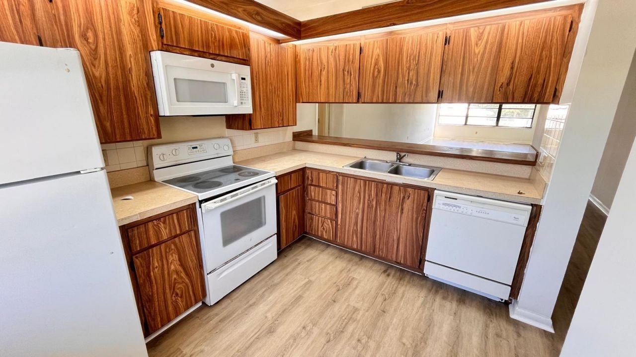 3511 Village Boulevard, Unit 206, West Palm Beach, FL 33409 Photo