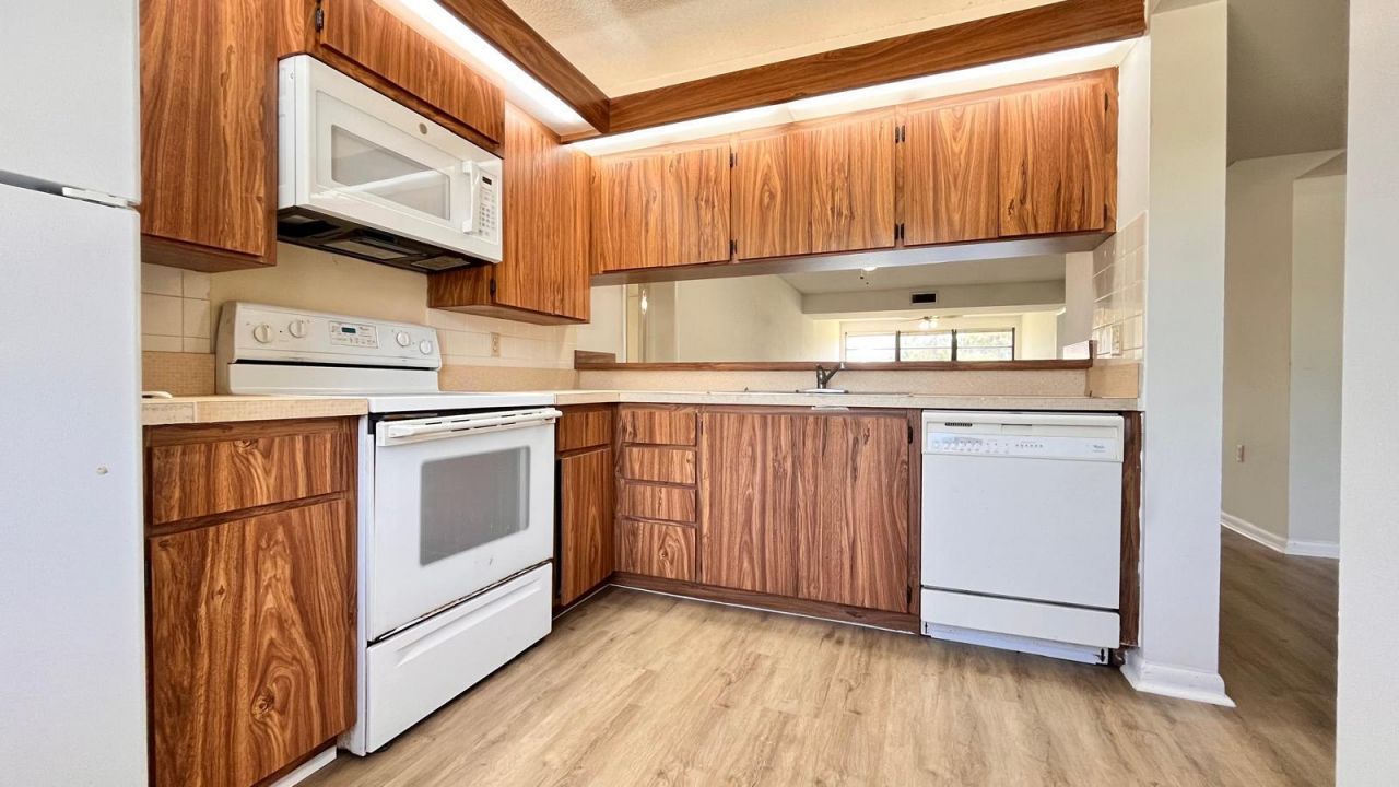 3511 Village Boulevard, Unit 206, West Palm Beach, FL 33409 Photo