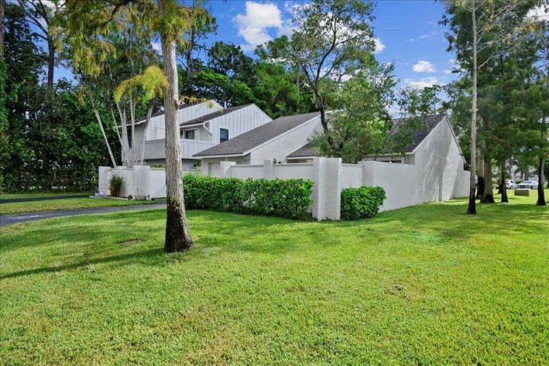 12875 Spinnaker Lane, Wellington, FL 33414 Photo