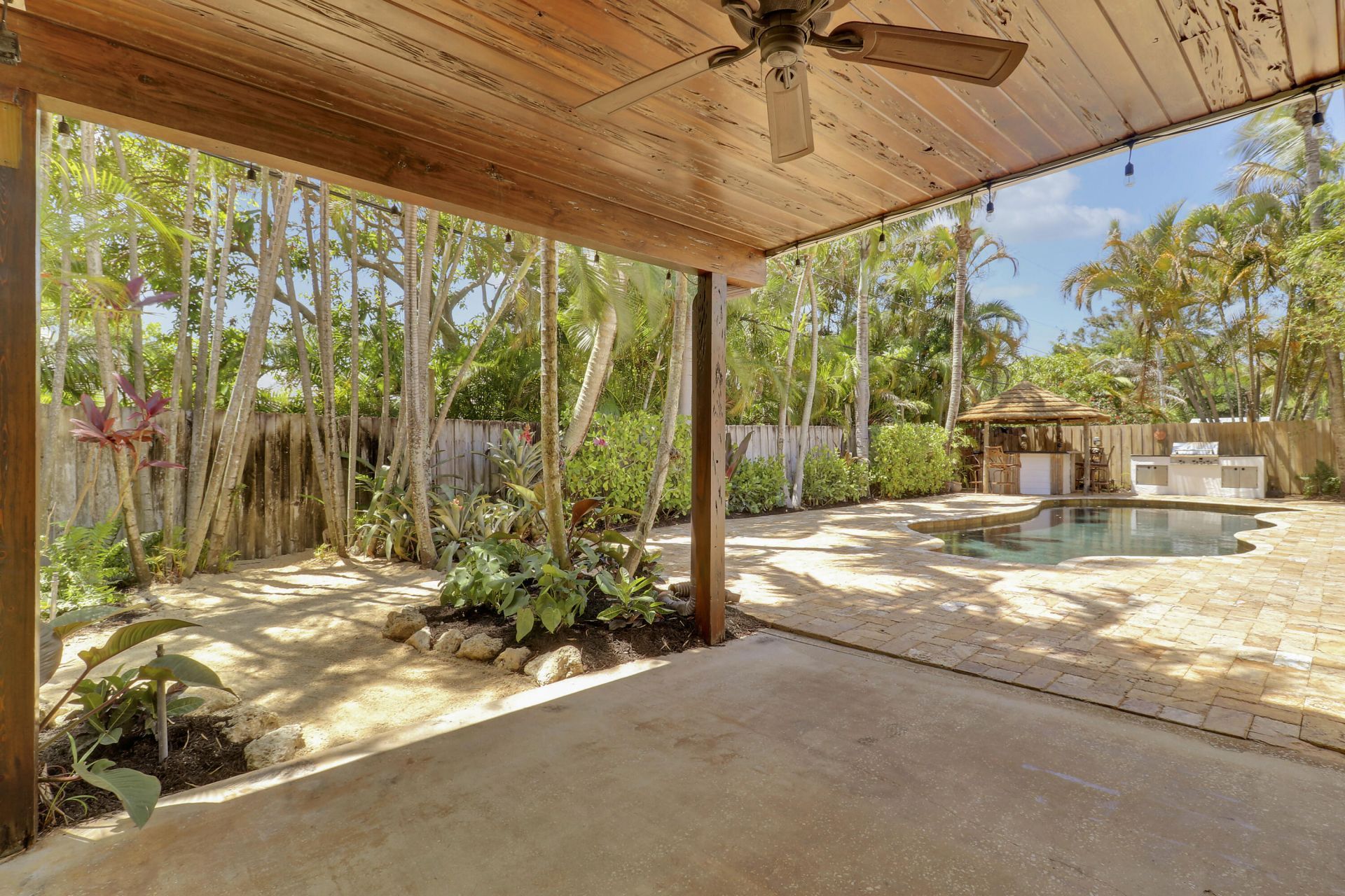 19931 Jasmine Drive, Jupiter, FL 33469 Photo