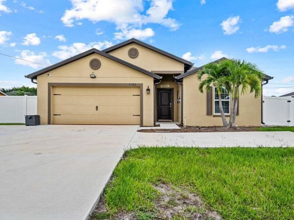 1381 SW Paar Drive, Port St. Lucie, FL 34953
