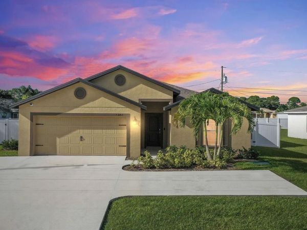 1381 SW Paar Drive, Port St. Lucie, FL 34953