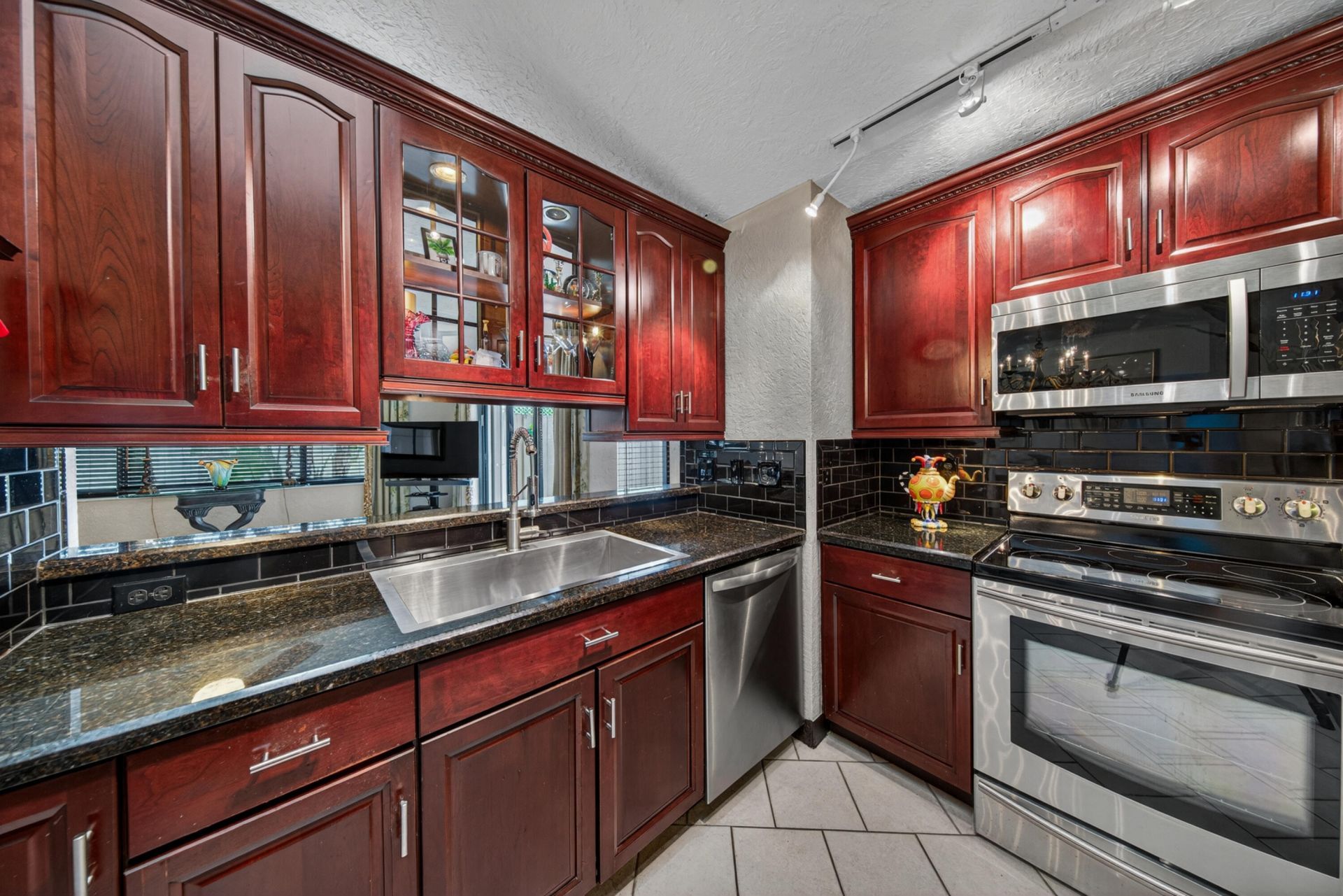3068 S Oakland Forest Drive, Unit 806, Oakland Park, FL 33309 Photo