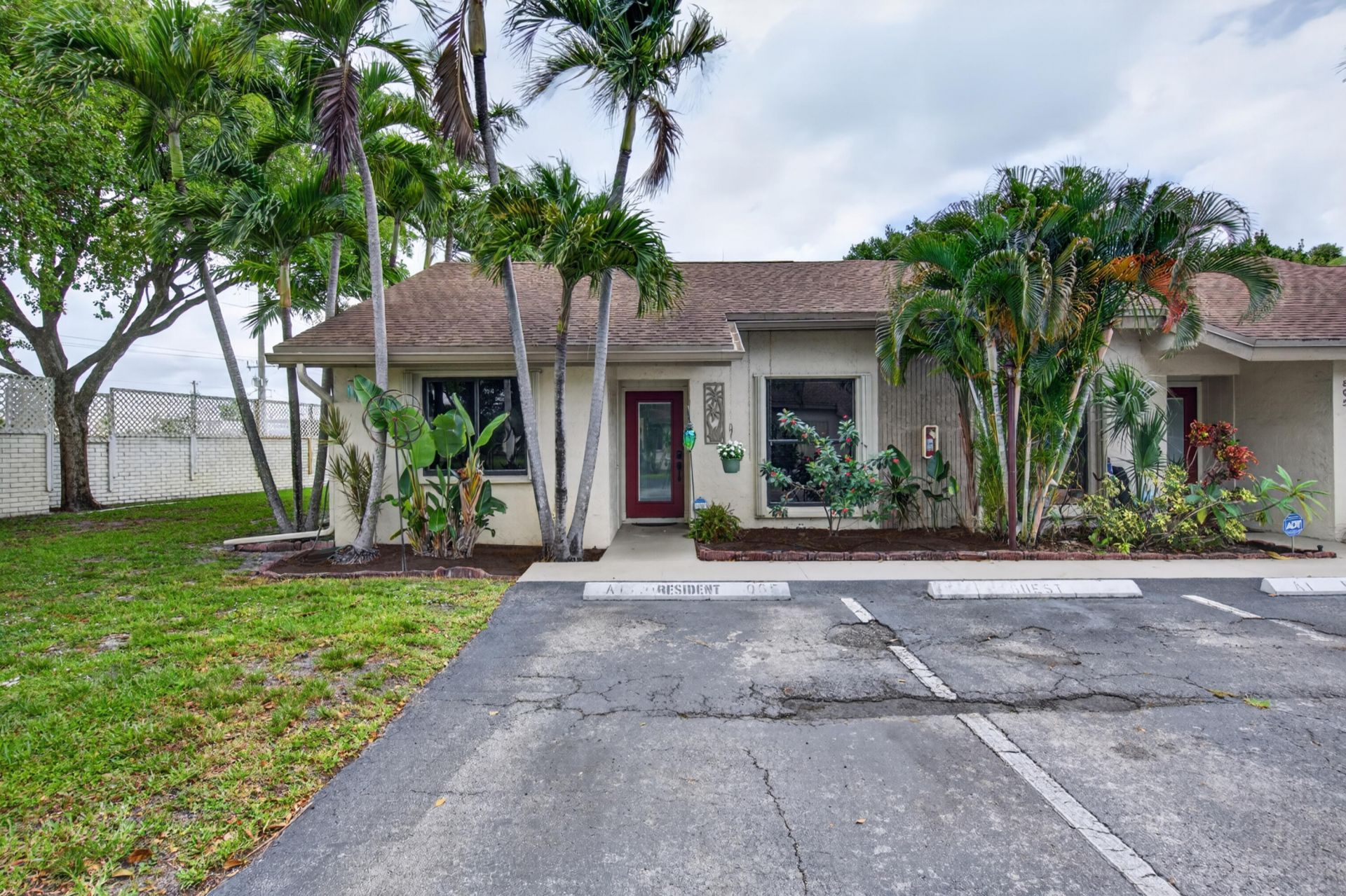 3068 S Oakland Forest Drive, Unit 806, Oakland Park, FL 33309 Photo