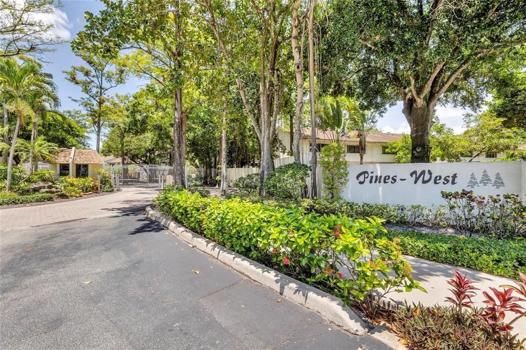 3068 S Oakland Forest Drive, Unit 806, Oakland Park, FL 33309 Photo