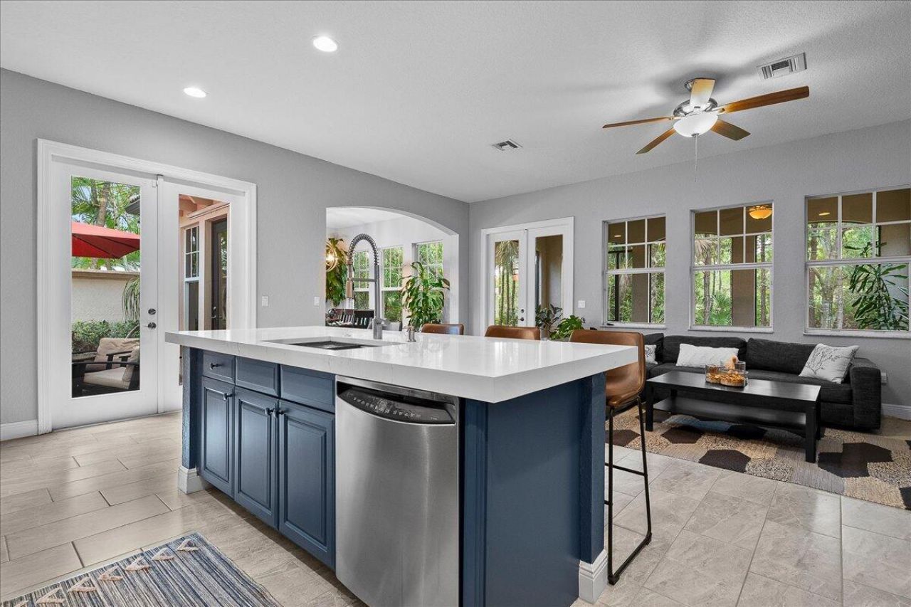 883 Taft Court, Palm Beach Gardens, FL 33410 Photo