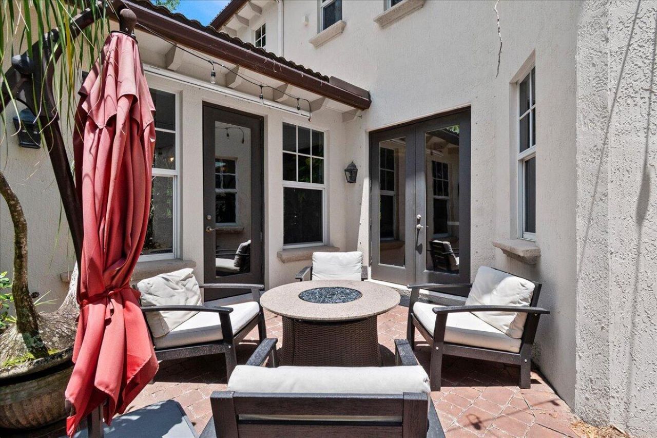 883 Taft Court, Palm Beach Gardens, FL 33410 Photo
