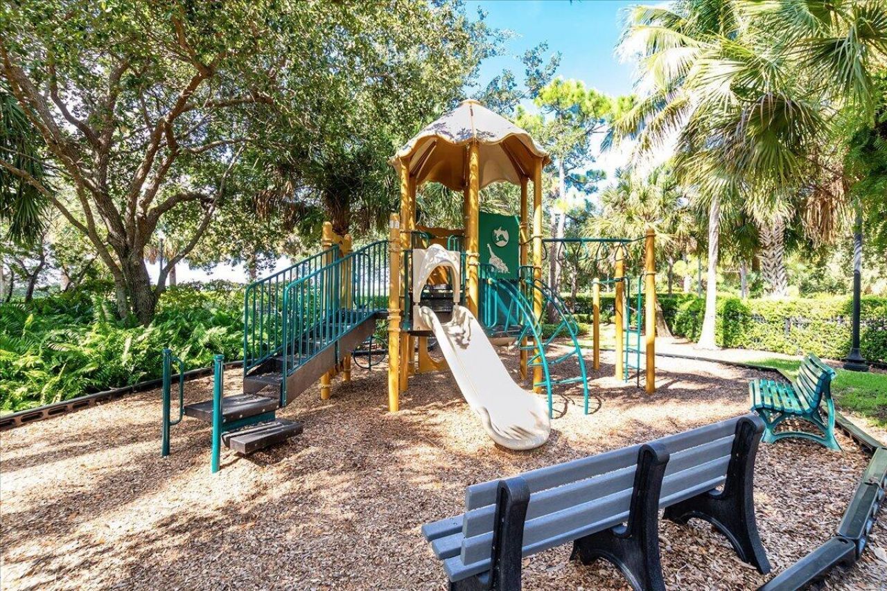 883 Taft Court, Palm Beach Gardens, FL 33410 Photo