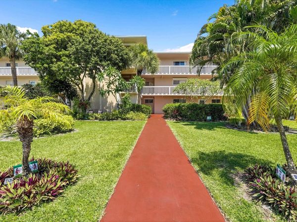 2856 S Garden Dr Drive S, Unit 212, Lake Worth, FL 33461