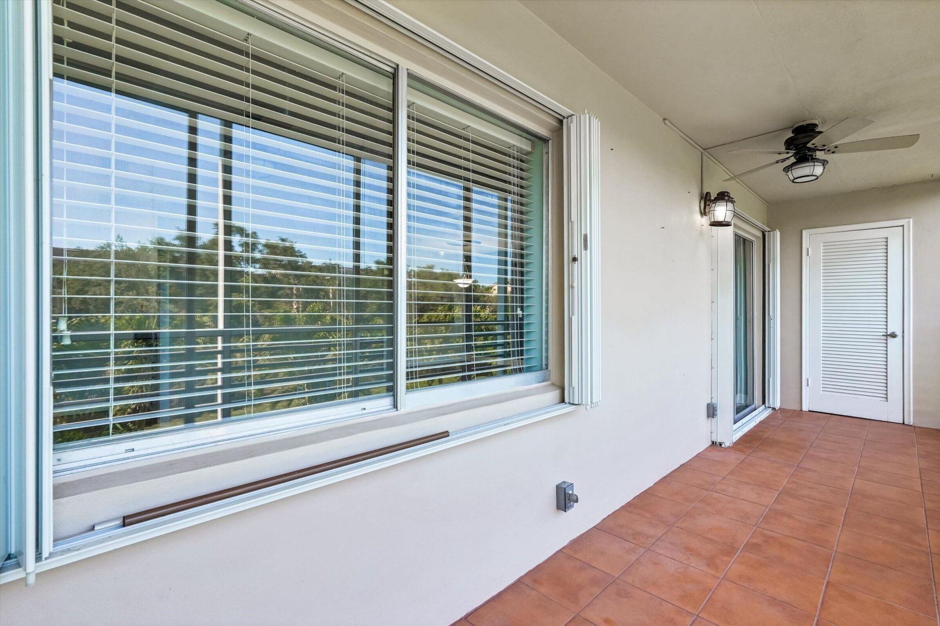 2856 S Garden Dr Drive S, Unit 212, Lake Worth, FL 33461 Photo